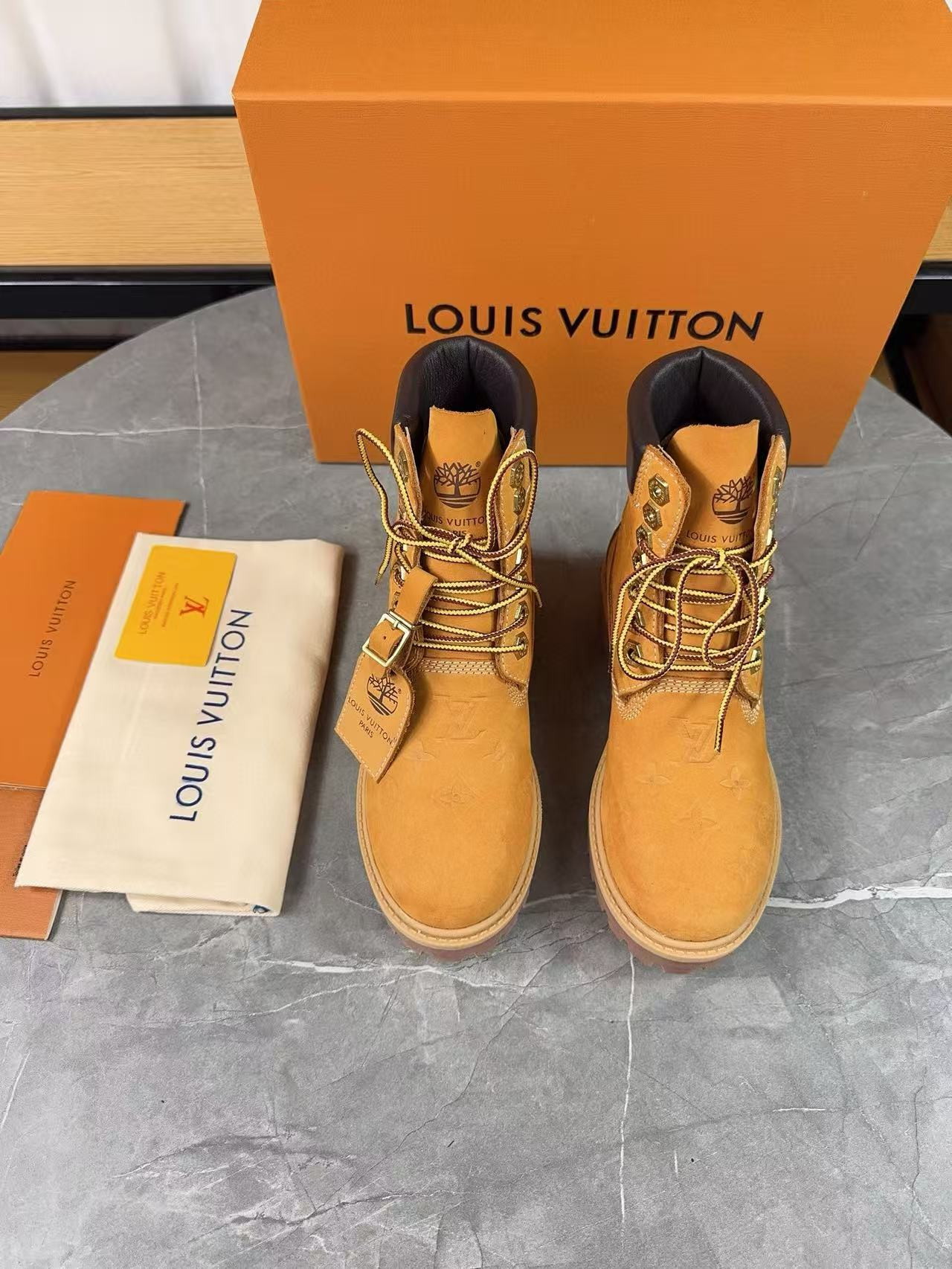 UA LV Boots