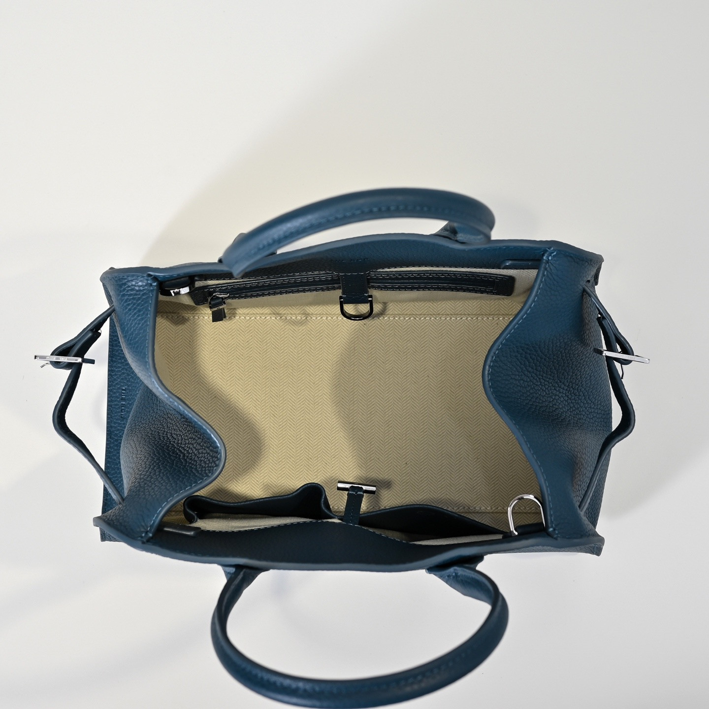 T*e R0w margaux 12 32x15x25cm