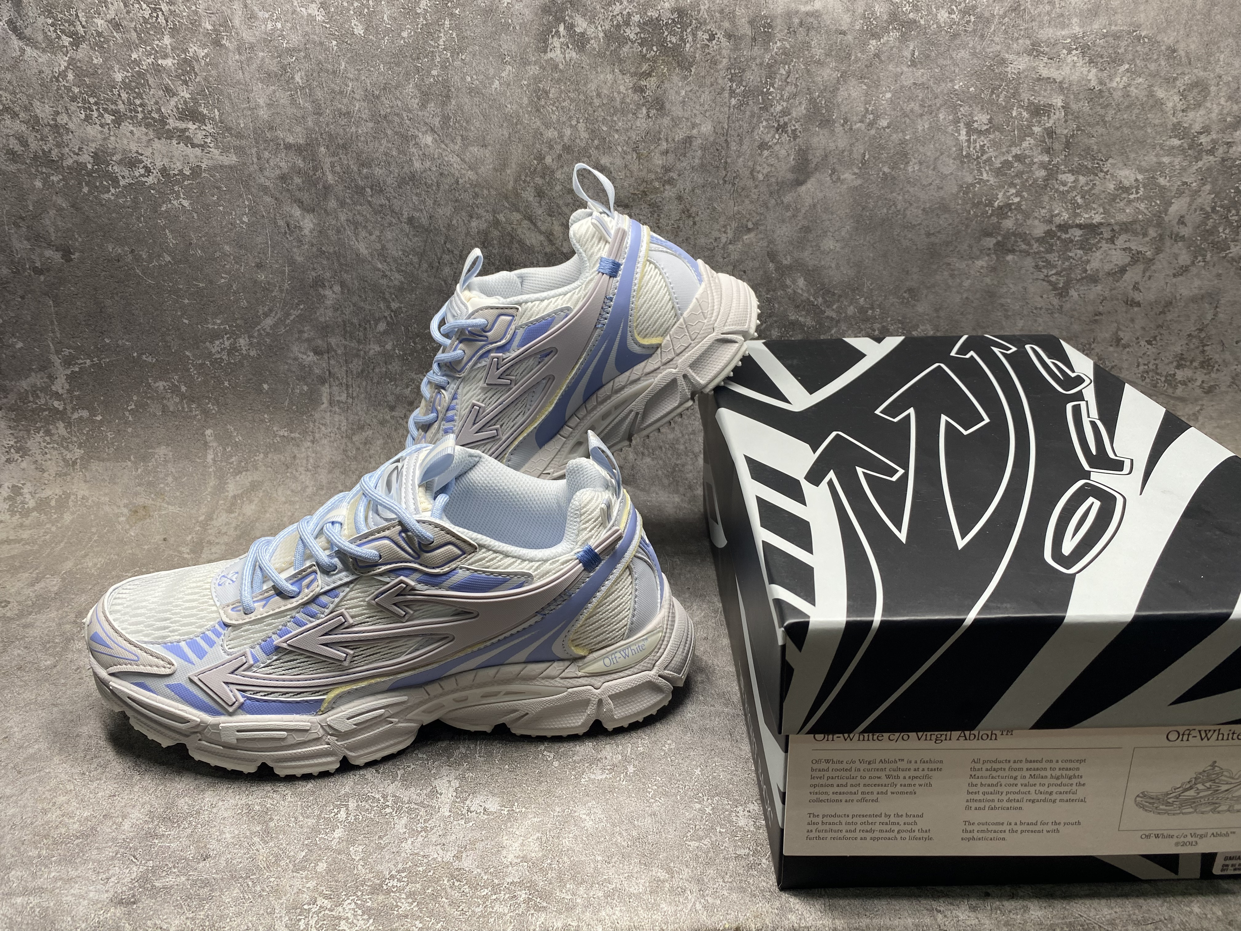 UA Off-White "BE RIGHT BACK"