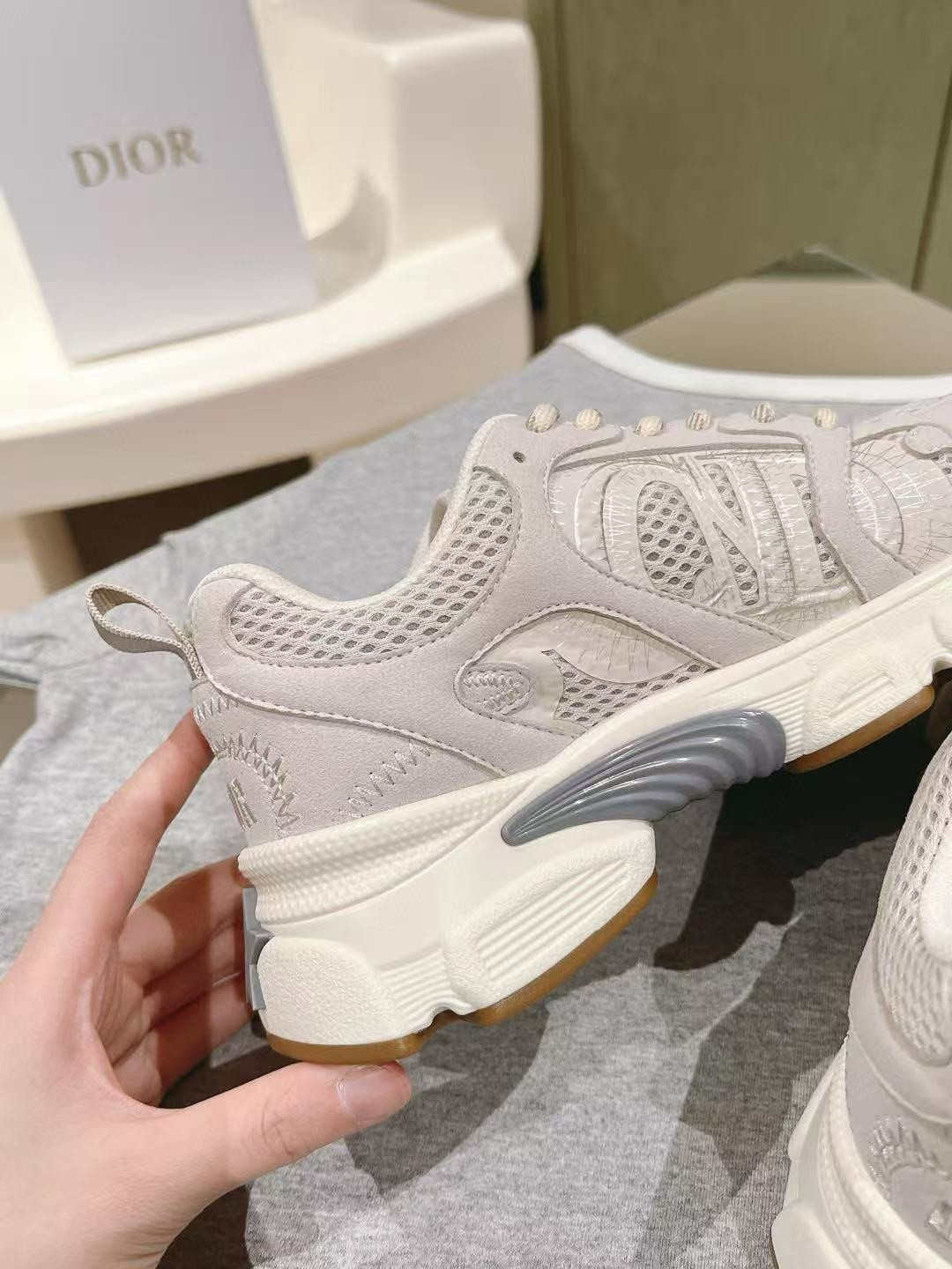ua D*or chrono sneakers