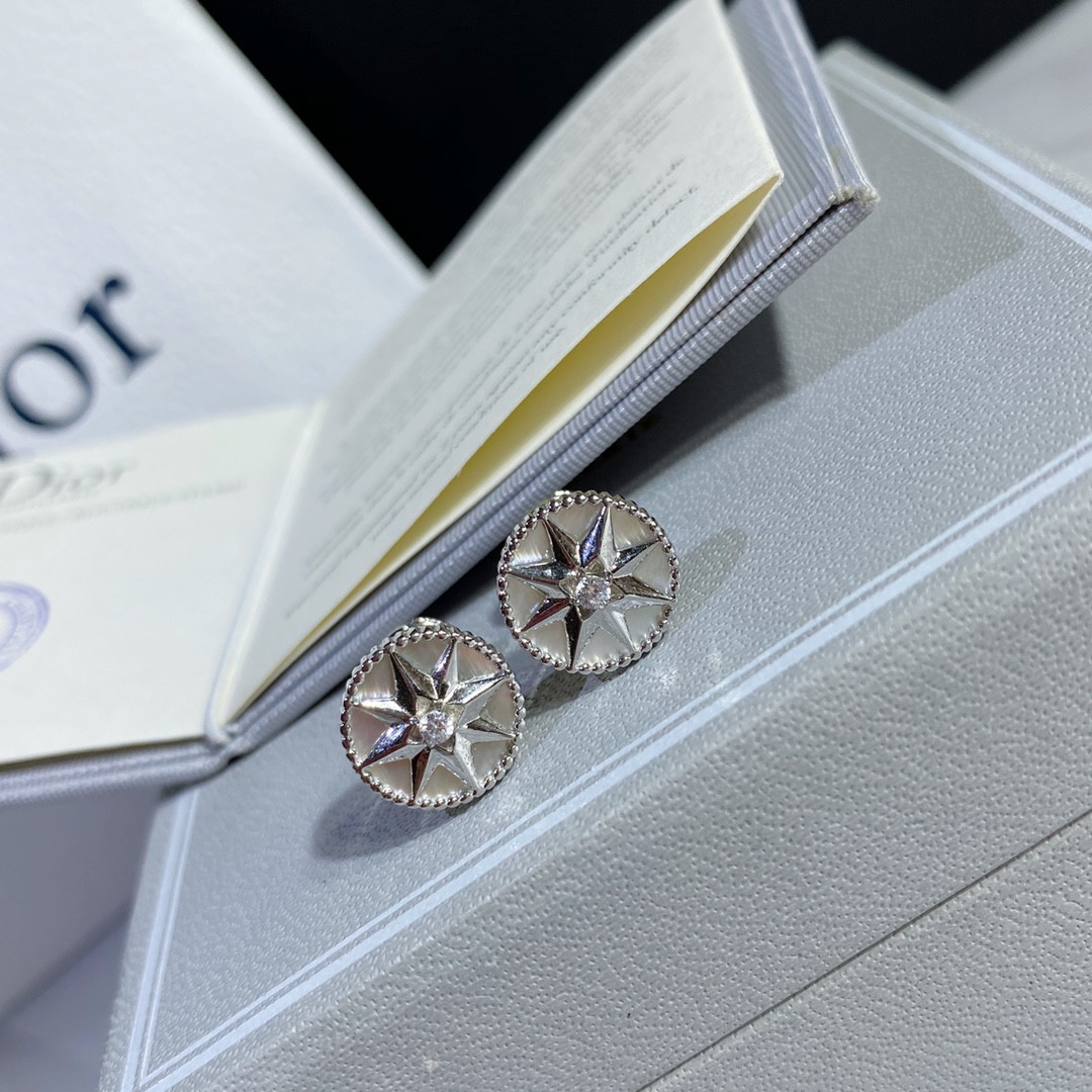D*or compass stud earrings