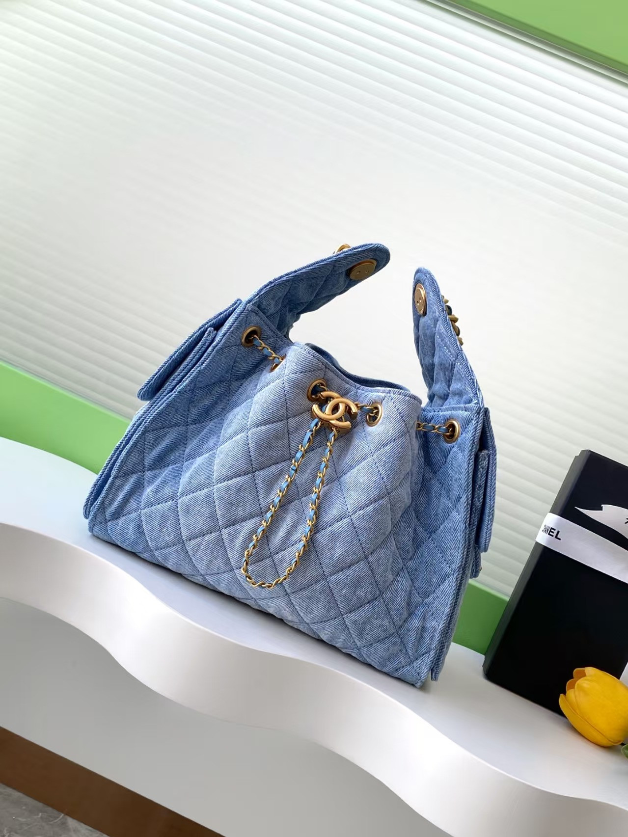 Ch*el 25c bucket bag 26x30x14cm