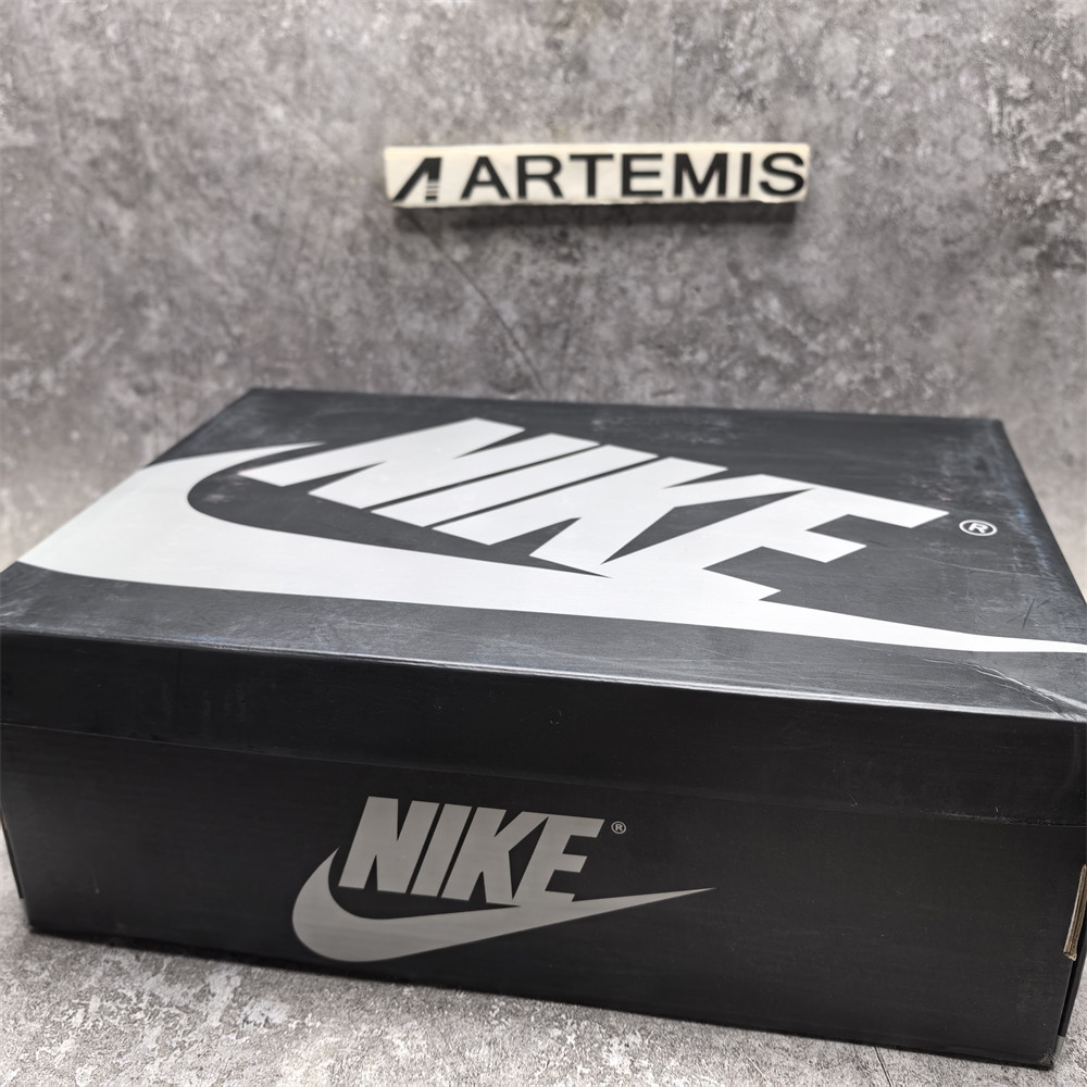 UA Jordan 1 Retro High OG