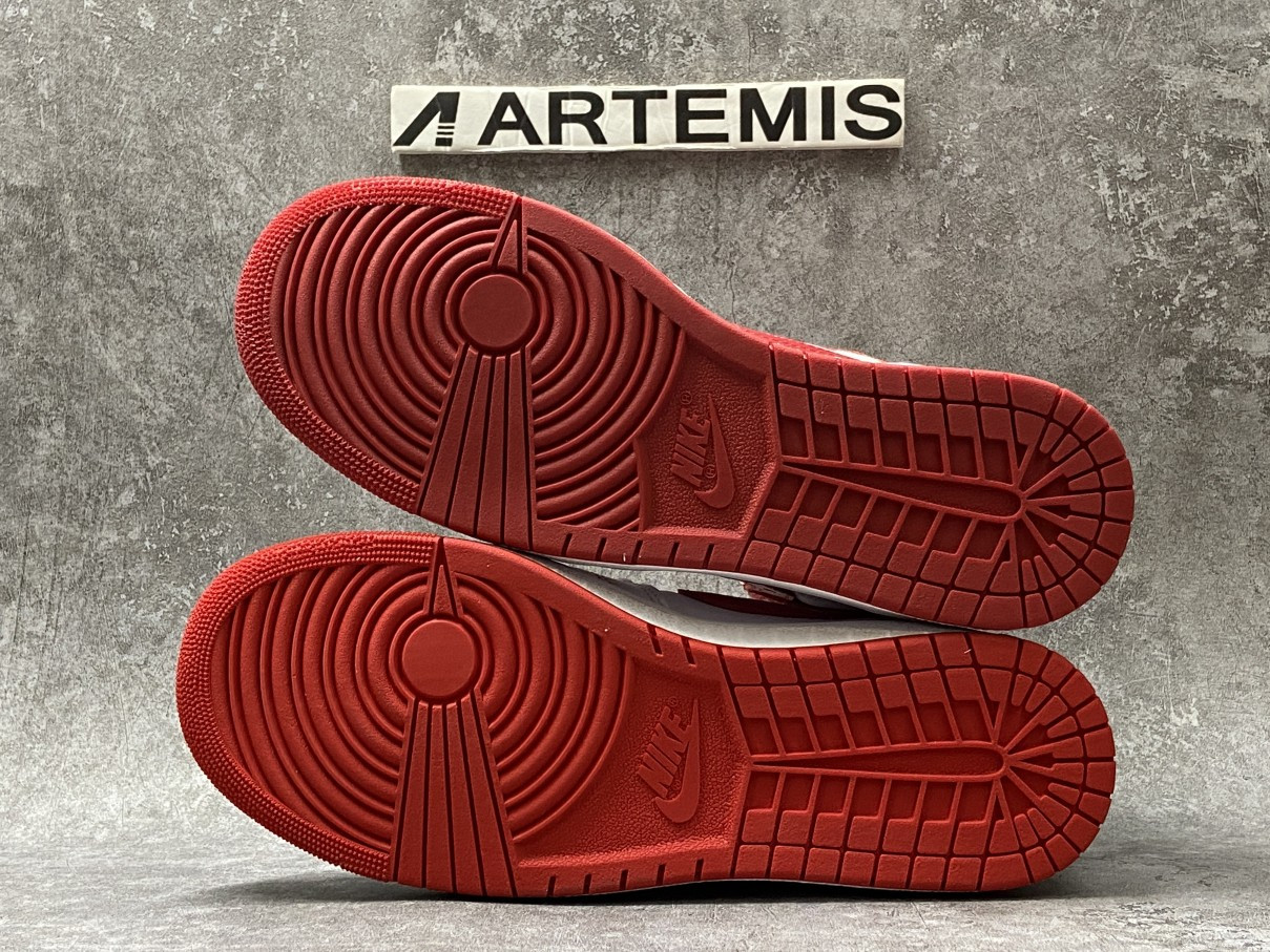 Air Jordan New Beginnings Pack Retro High 1 & Nike Air Ship