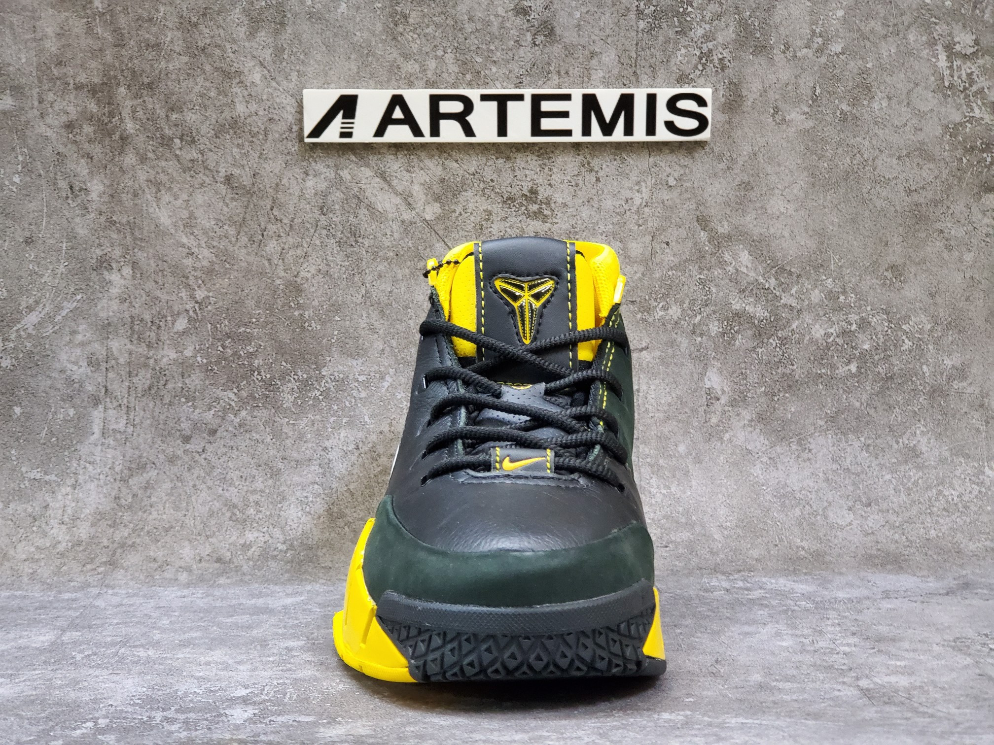 Nike Kobe 1 Protro Black Maize