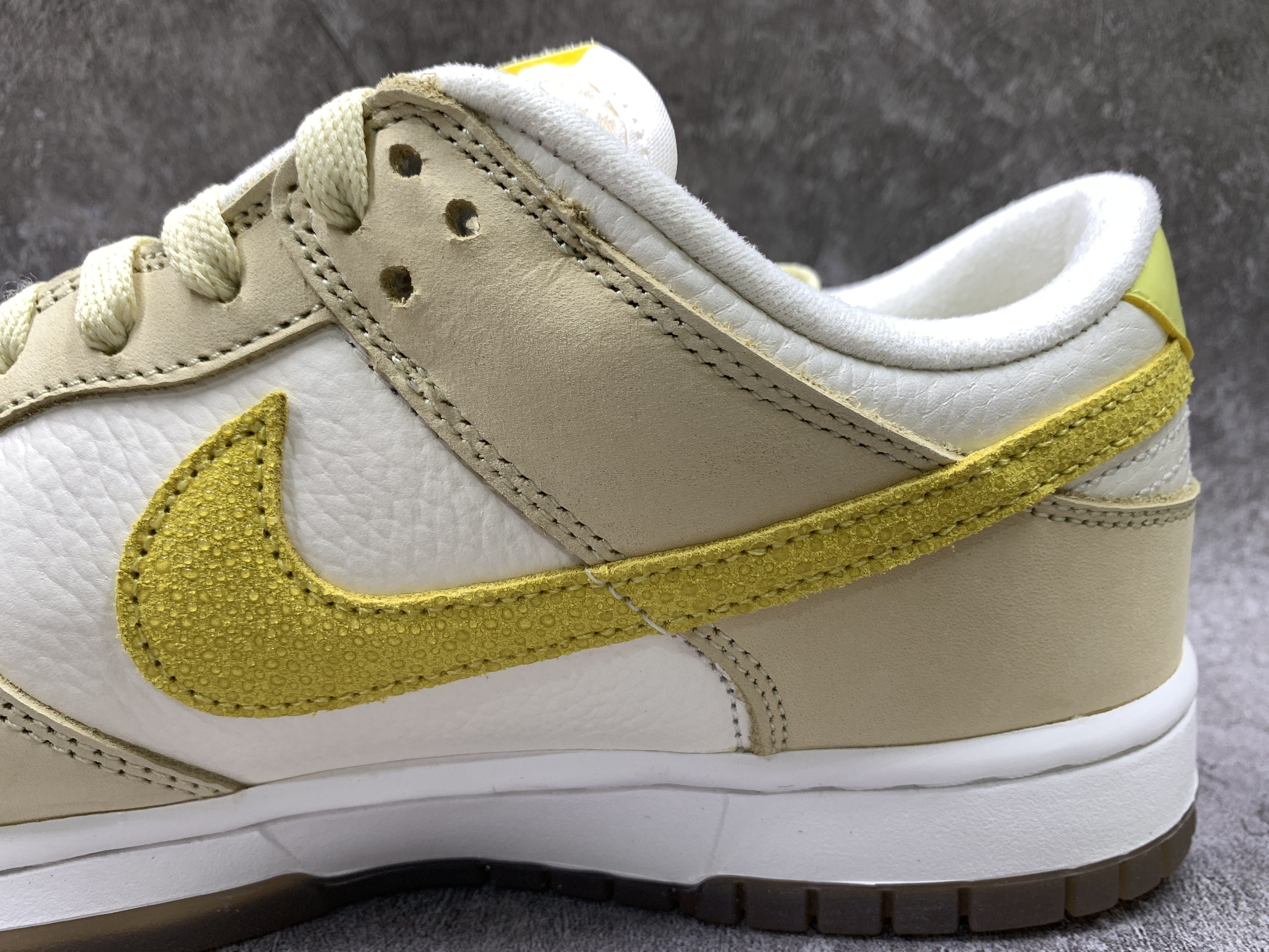 Nike Dunk Low Lemon Drop