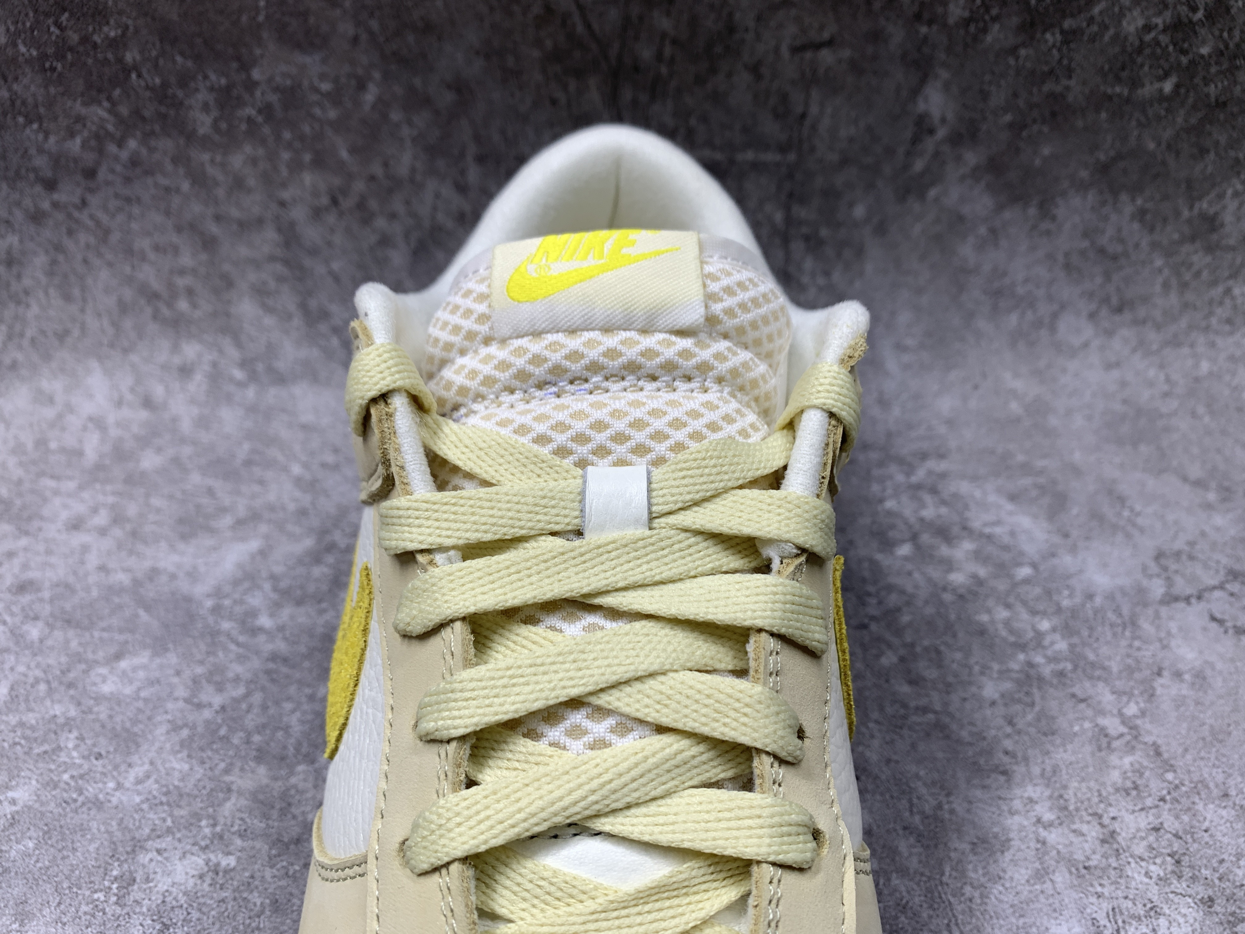 Nike Dunk Low Lemon Drop