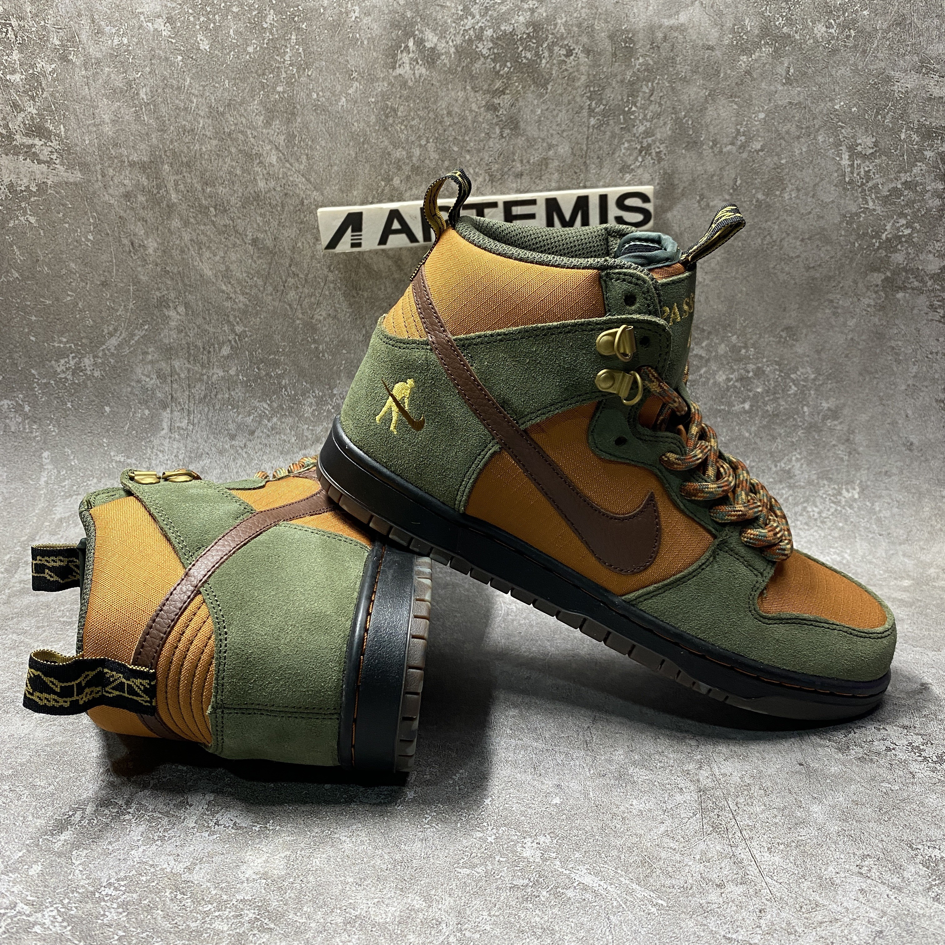 Pass-Port X Nike SB Dunk High Emerald Green Orange