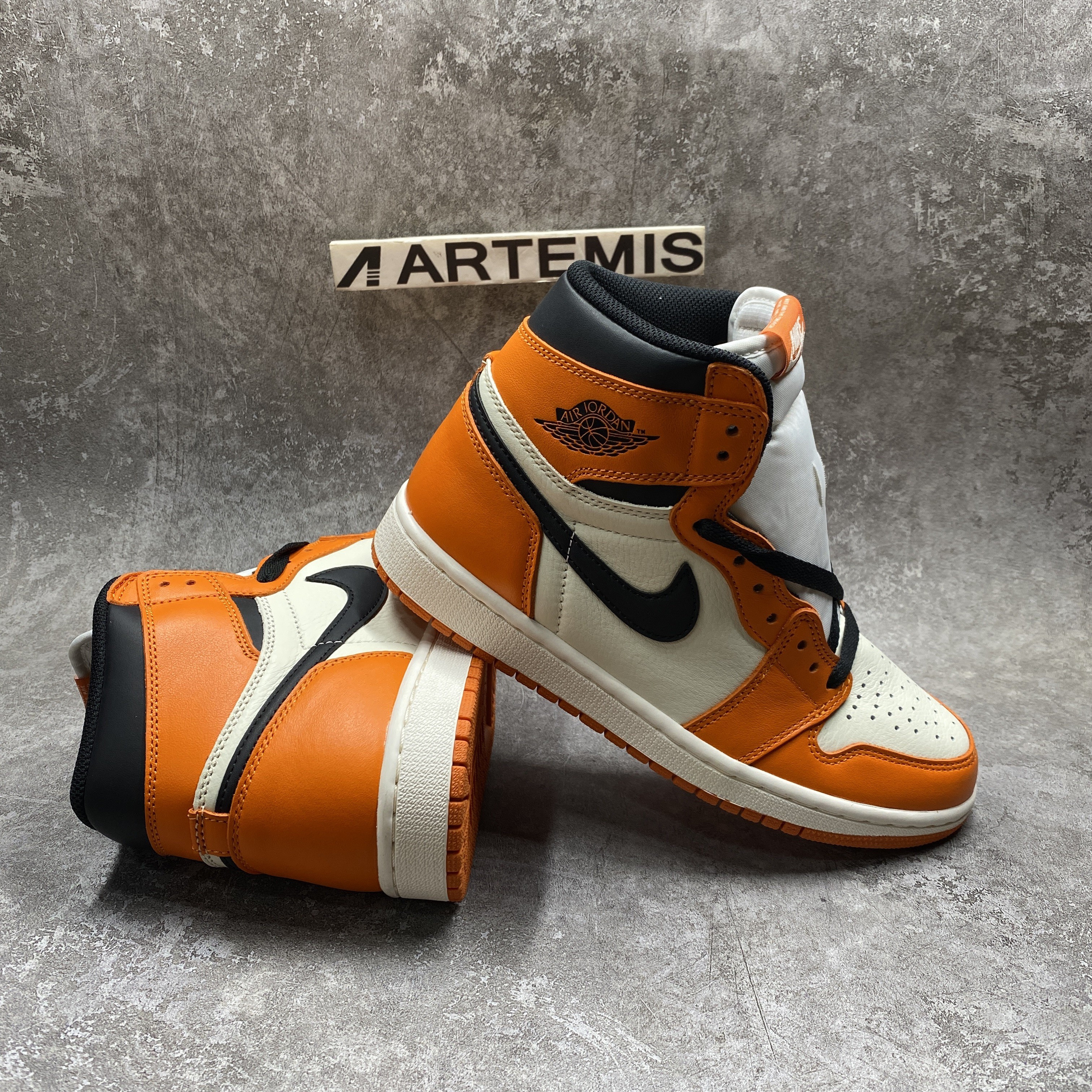 Air Jordan 1 Retro Reverse Shattered Backboard