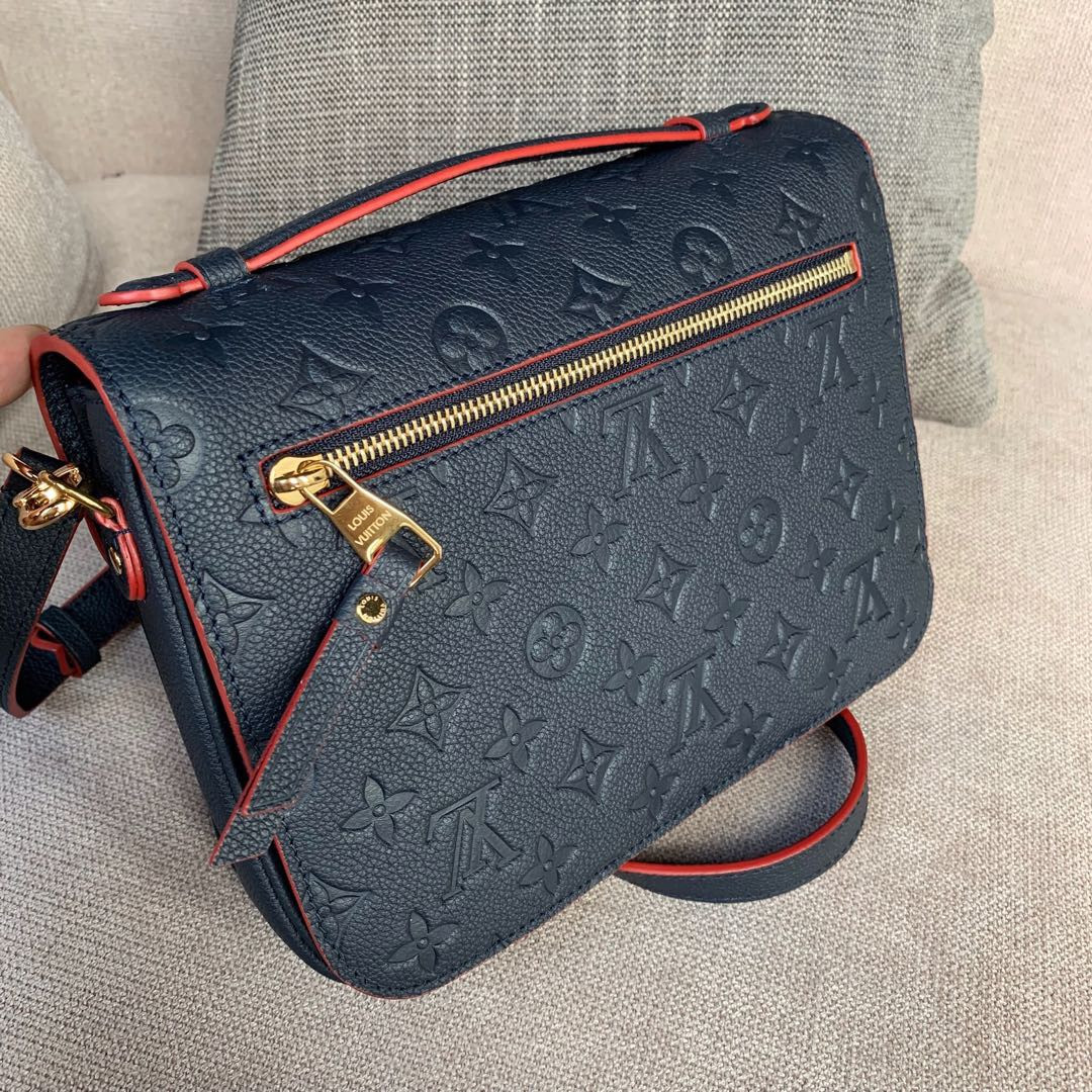 LV POCHETTE METIS M44071