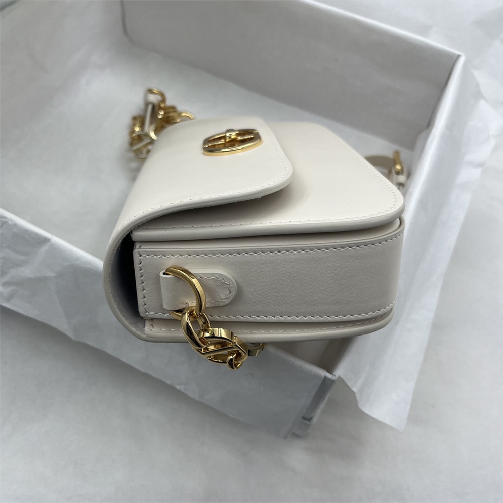 D*or 30 montaigne avenue white 22.5 x 12.5 x 6.5 cm