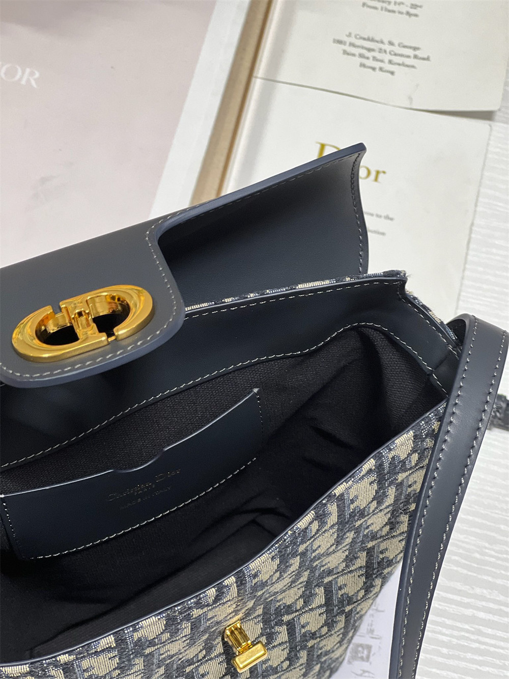 D*or 30 montaigne large chain bucket bag oblique jacquard and calfskin