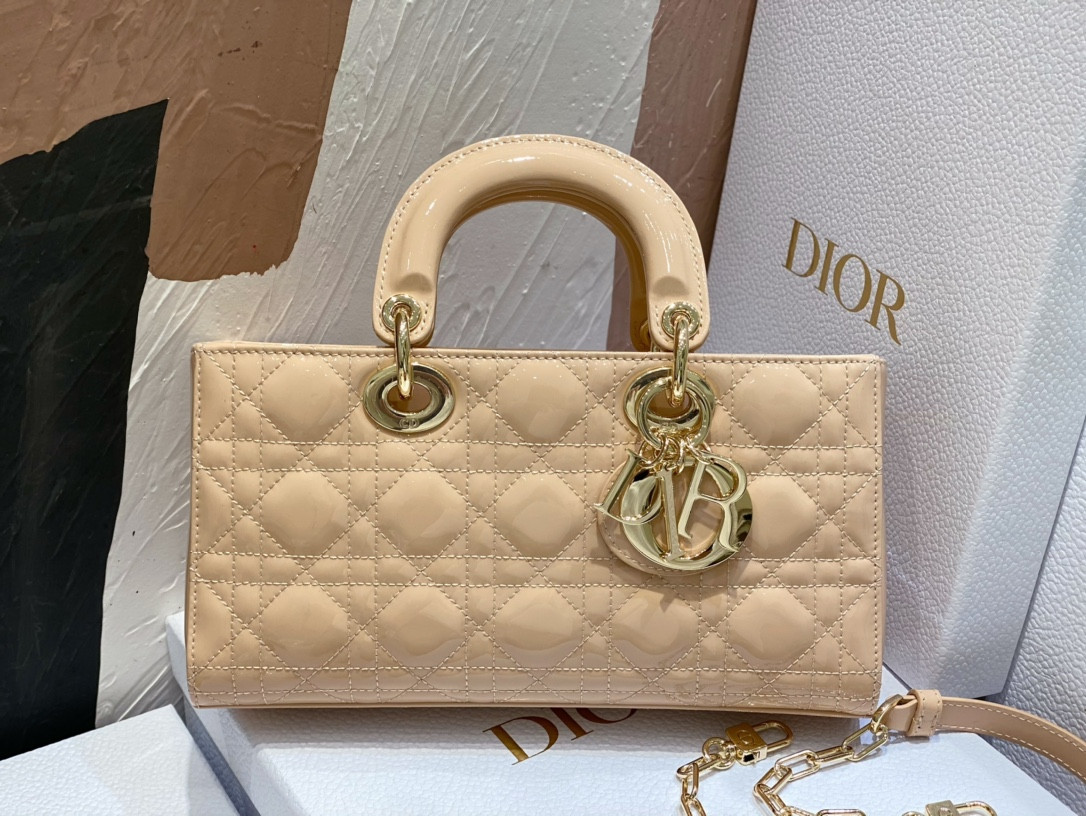 D*or small lady d-joy bag biscuit patent