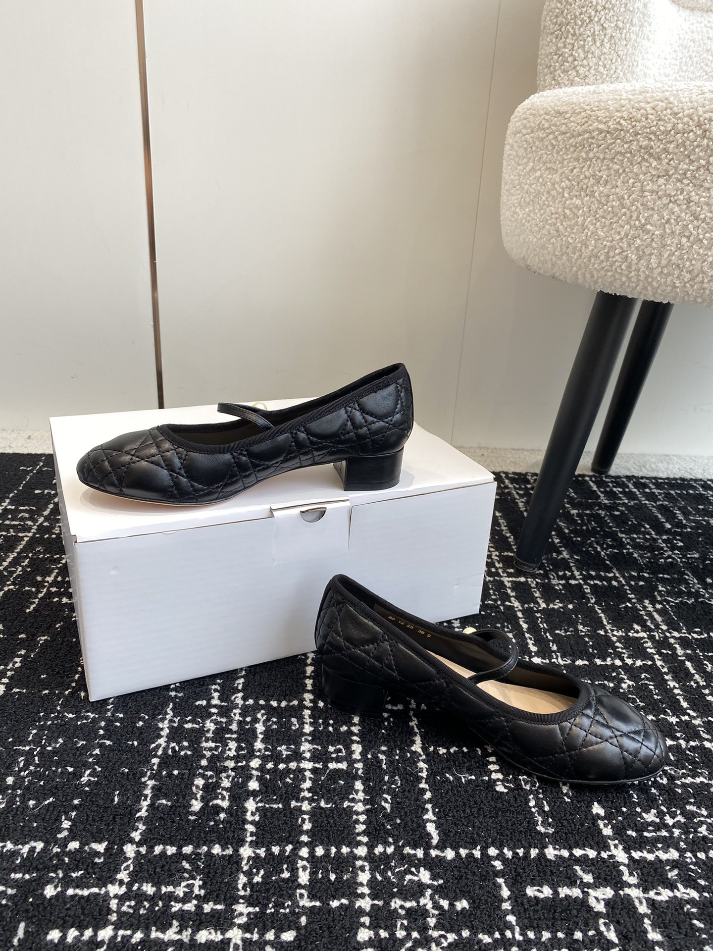ua D*or ballet pump black