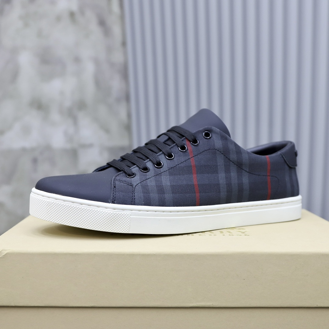 ua B**rry check sneakers