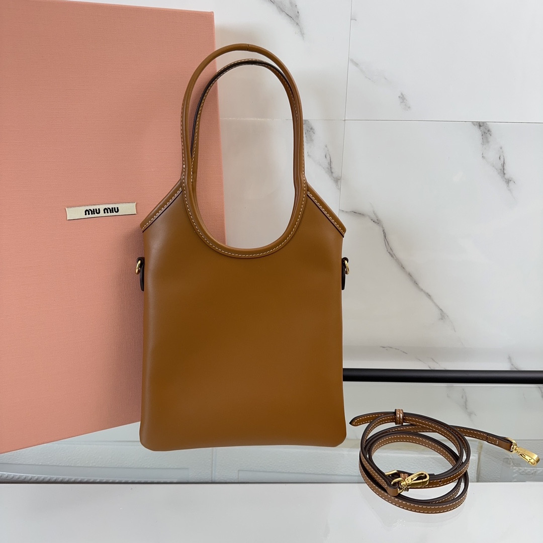 Miu Miu IVY leather handbag 20x 24 cm