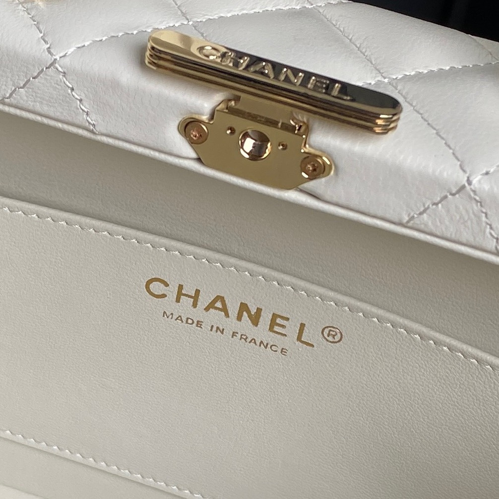 Ch*el box bag 15x22x7.5cm