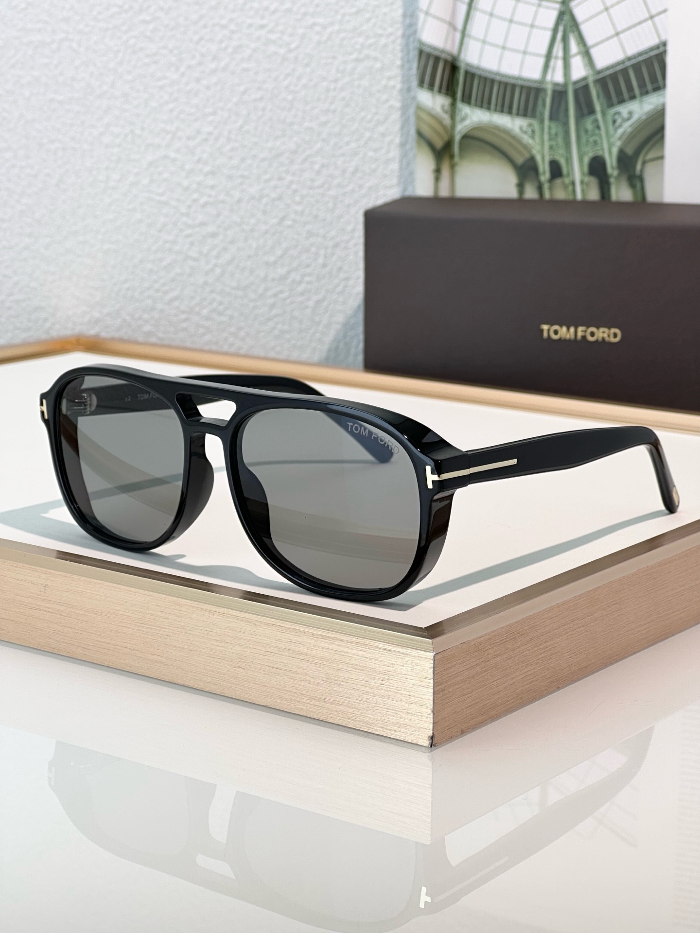Tom Ford Glasses Resco 1022 58-12-140