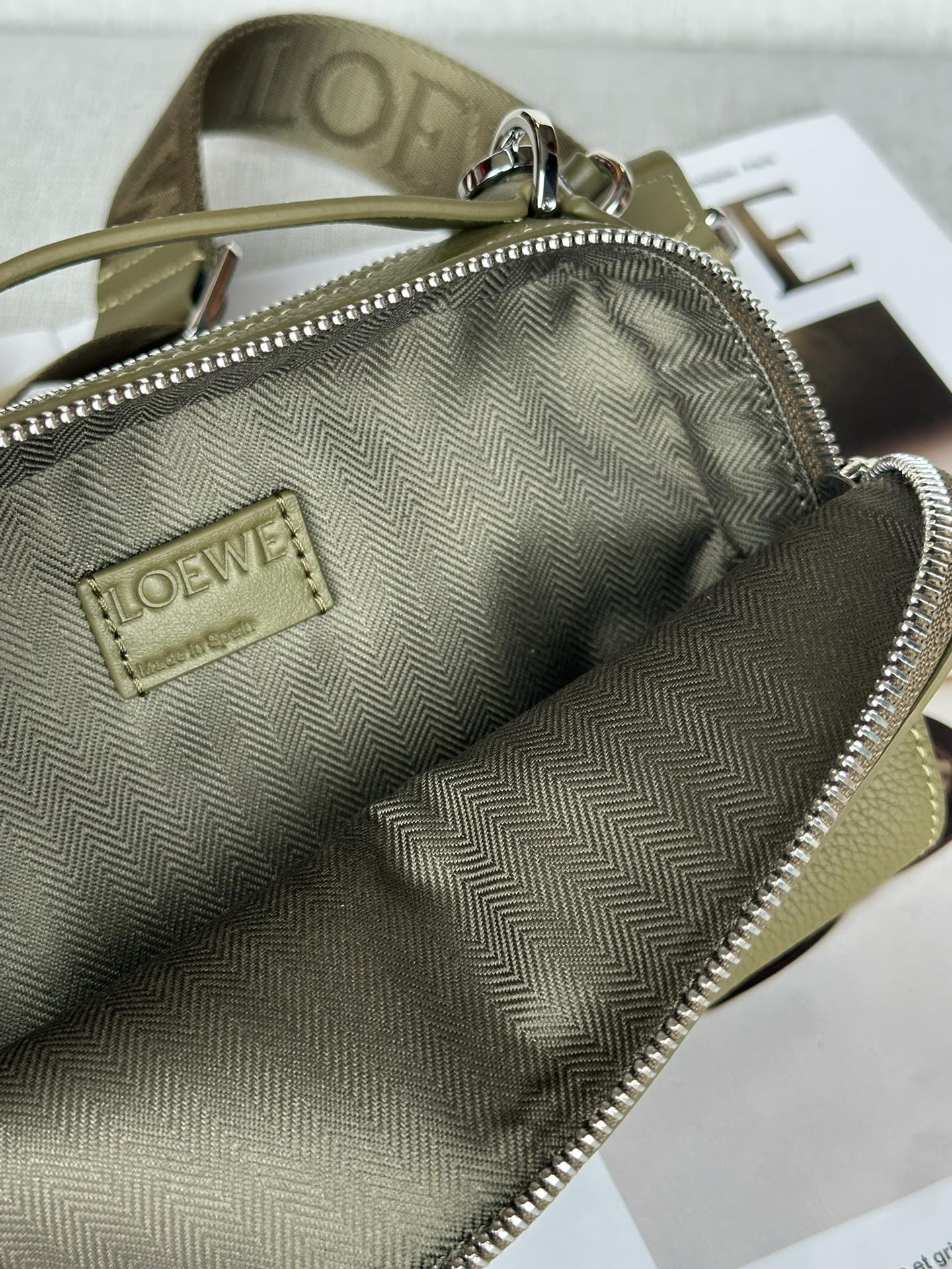 L0ew* mini crossbody camera bag in soft grained calfskin 18x8.5x13cm