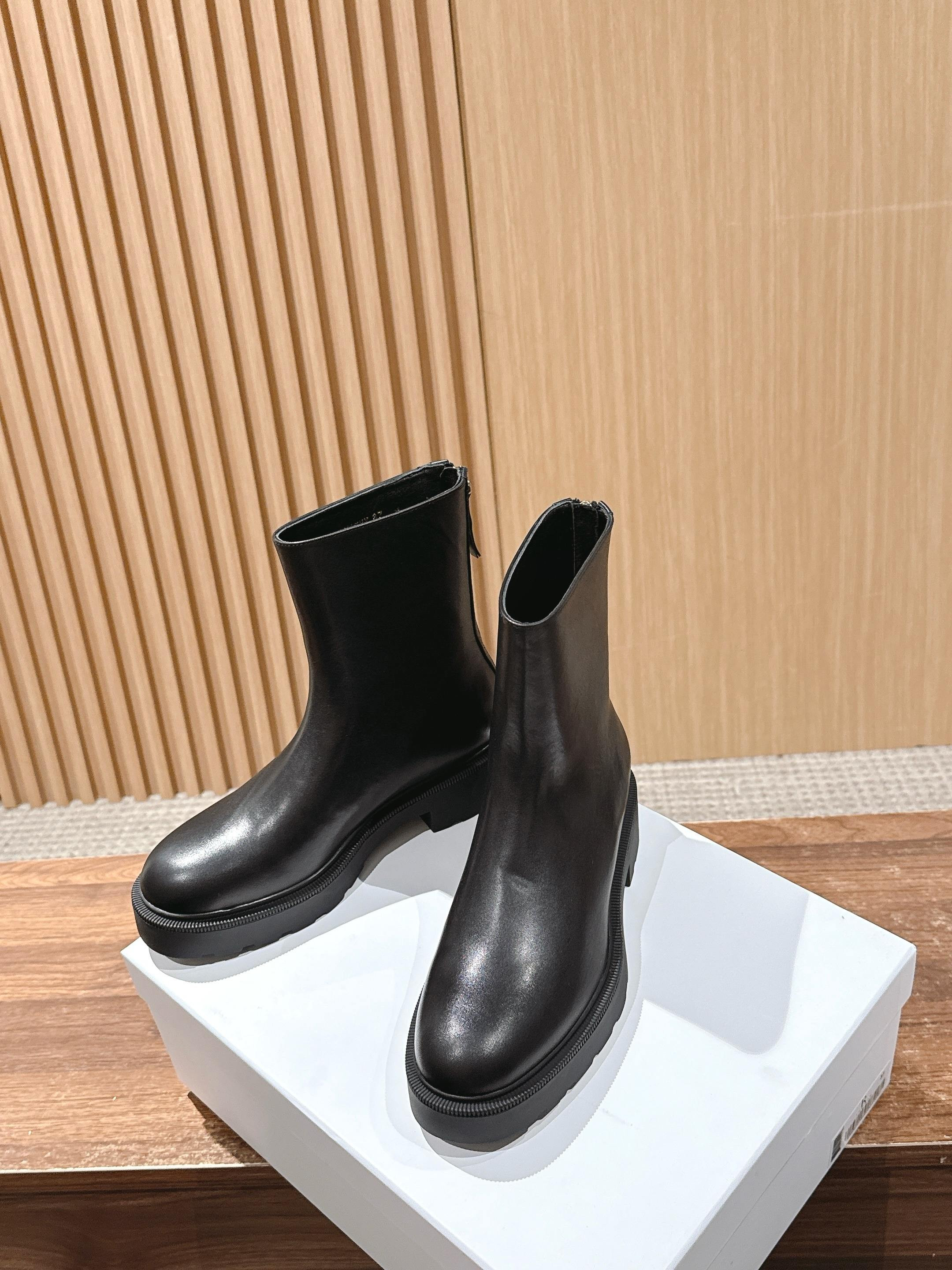 ua T*e R0w nobilis fast boot in leather