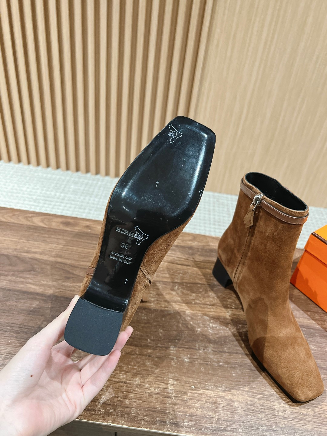 ua H**mes boot 5cm heel