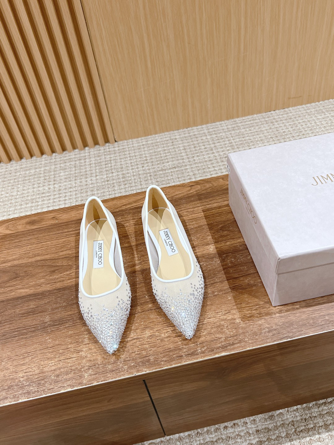 ua Ji*y Ch* flat shoes