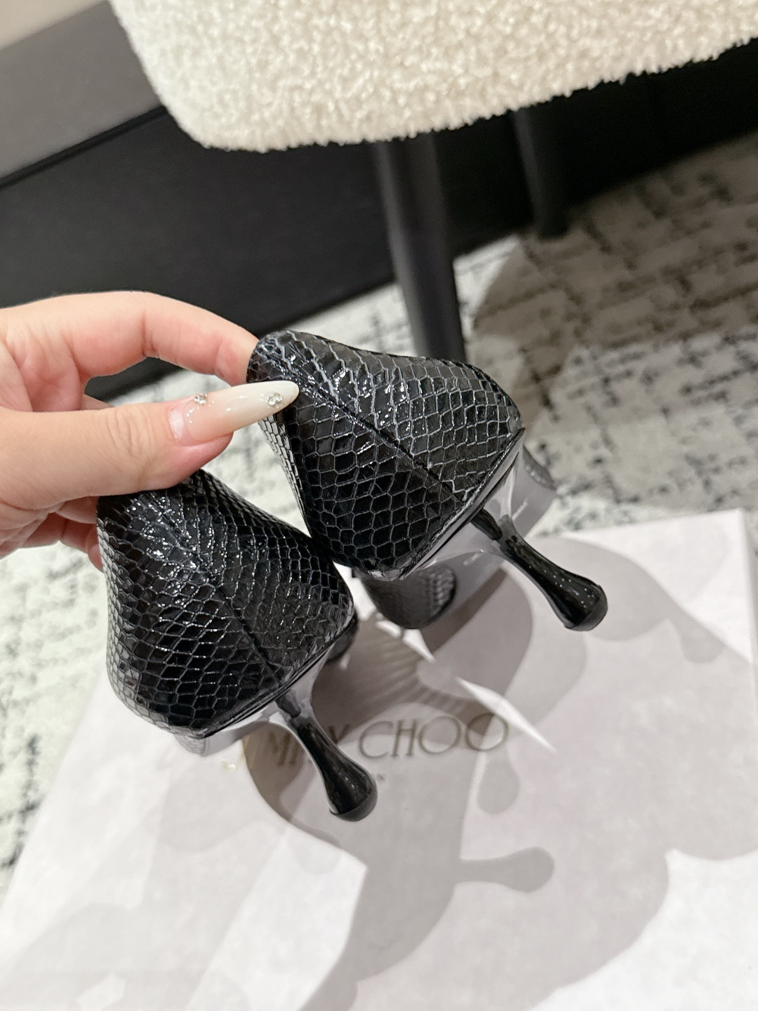 ua Ji*y Ch* scarlett pumps 5cm