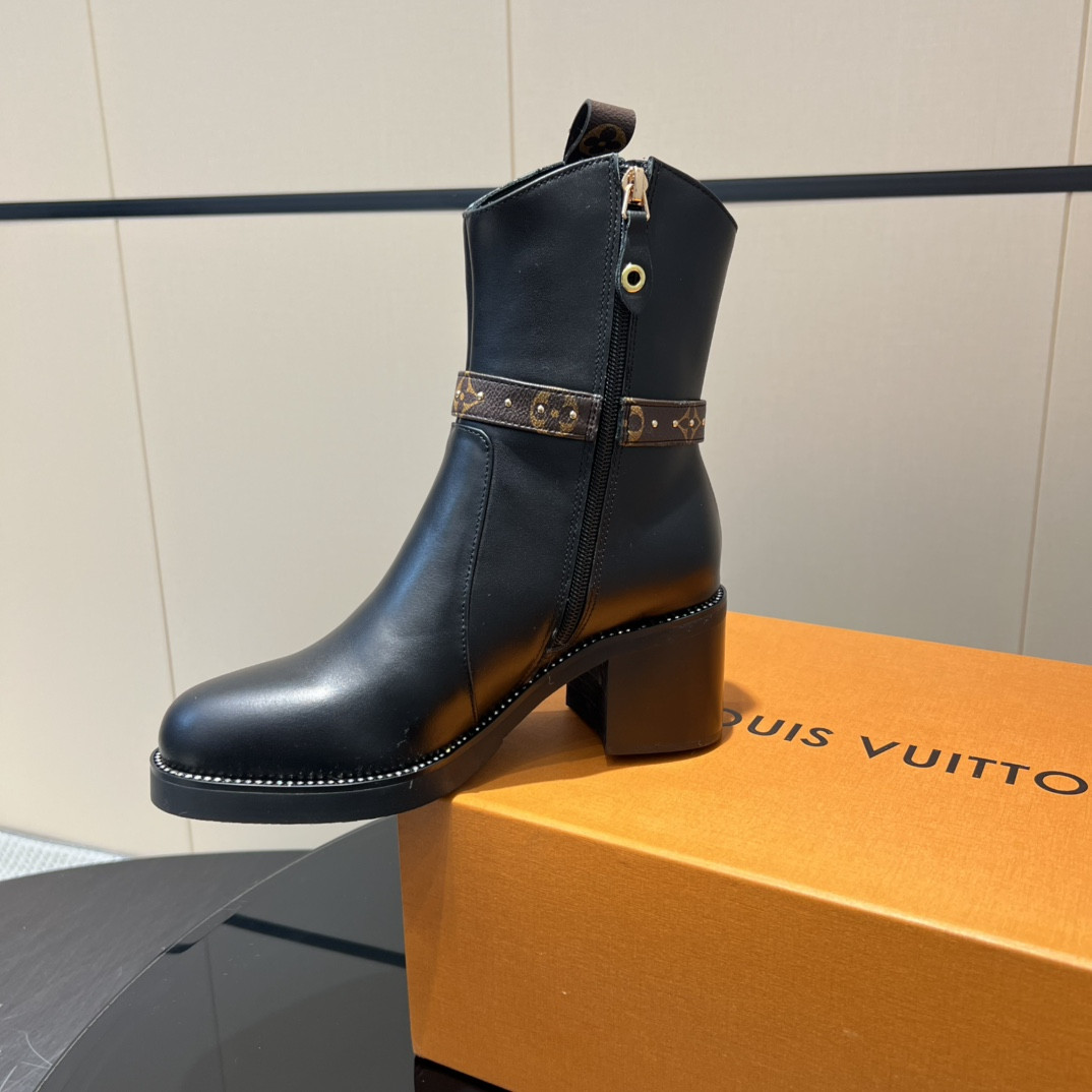 UA LV Boot 5.5cm Heel