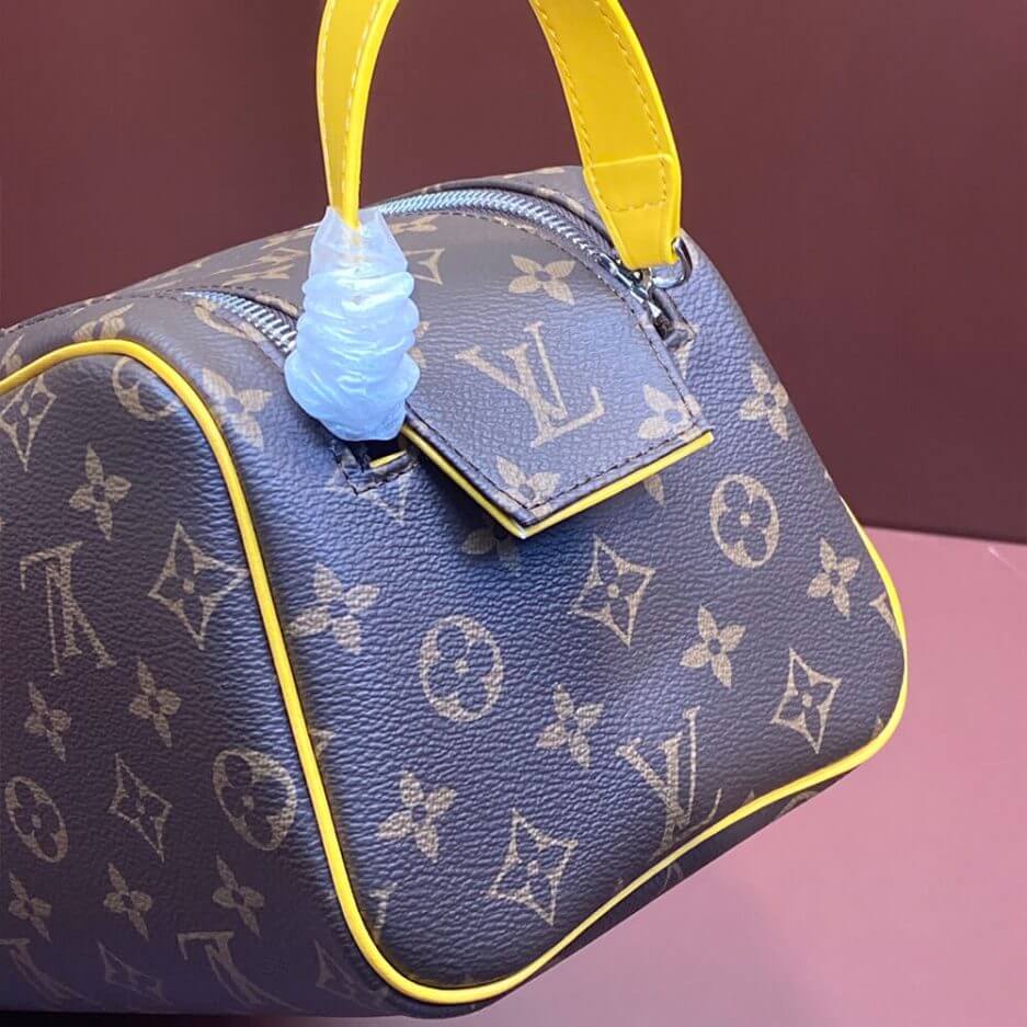 LV Dopp Kit