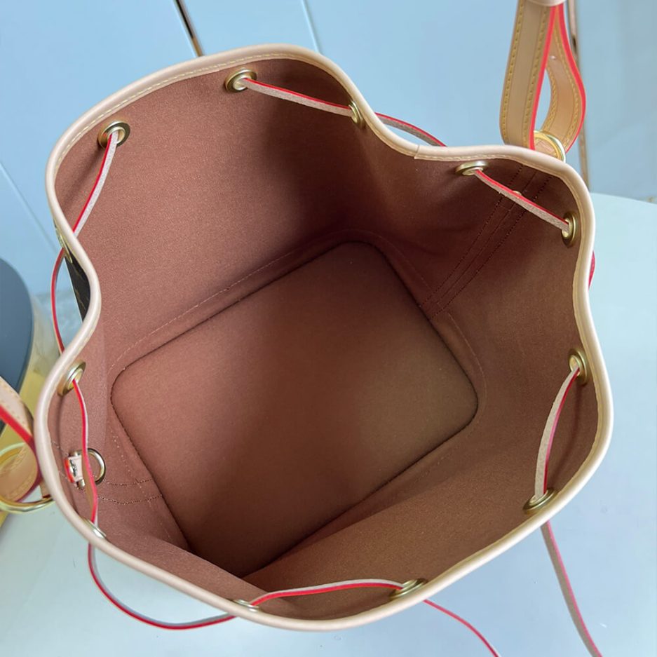 LV Petit Noe